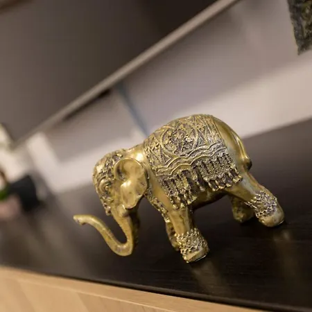 Apartment Beautiful Modern 2br *