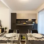Beautiful Modern 2br