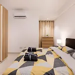 Beautiful Modern 2br