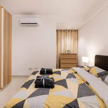 Beautiful Modern 2br